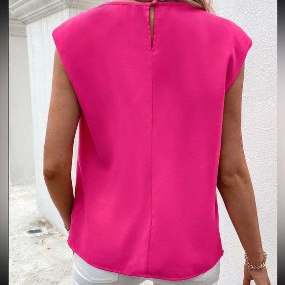 NWOT - Hot Pink Sleeveless Top - Size XL - Picture 2 of 3